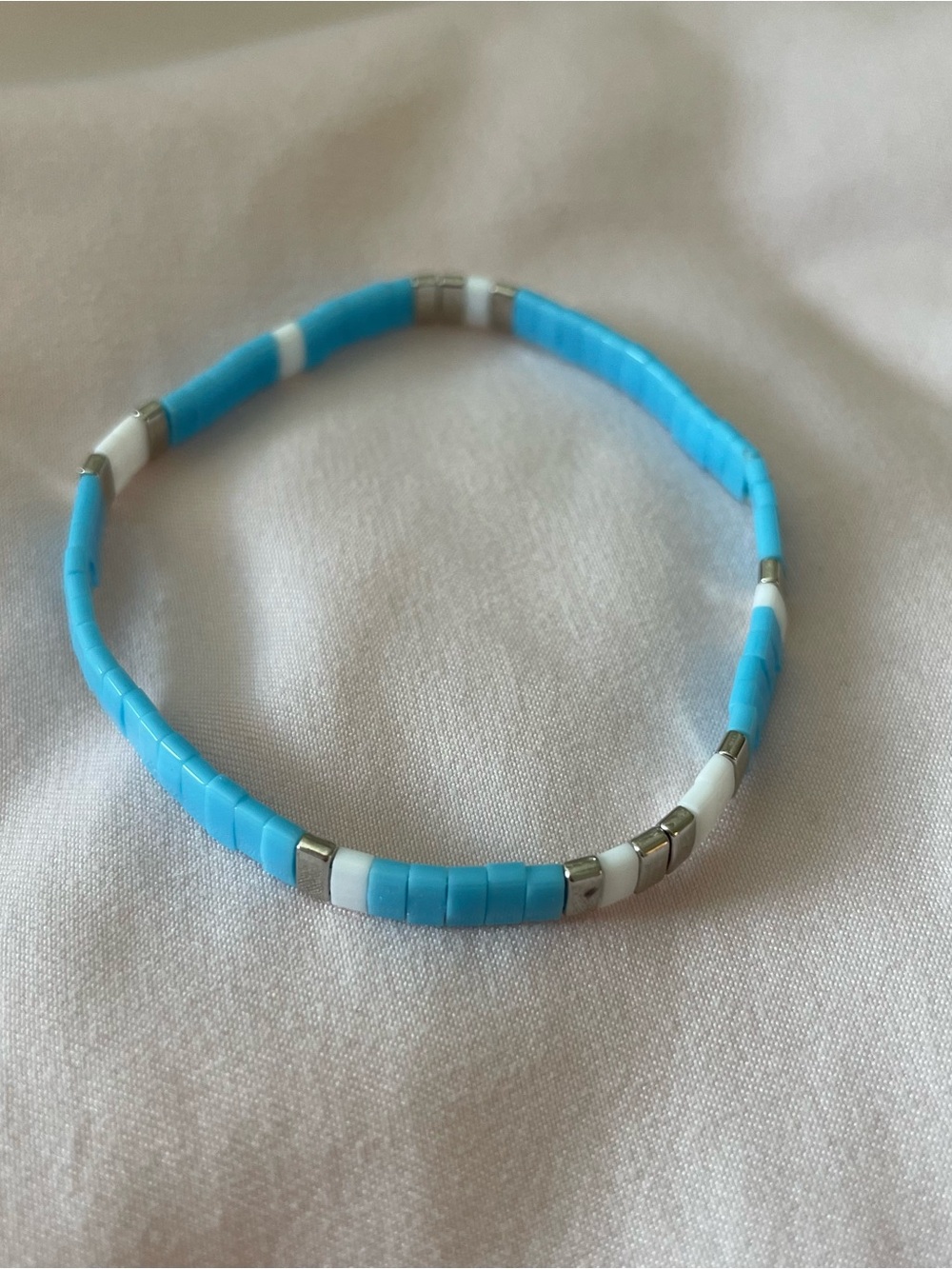 Pura Vida Turquoise, silver, and White Beaded Stretch Bracelet